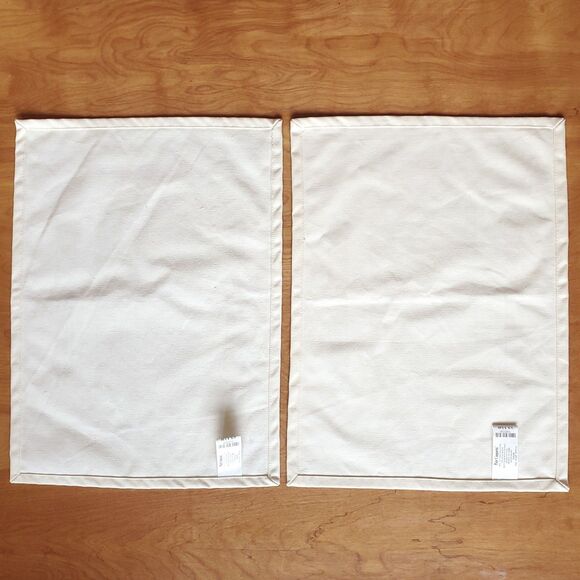 Pier 1 Chili Peppers Placemats Set of 2 Cotton Fabric 14" x 20" Beige Cream Red - Picture 2 of 10